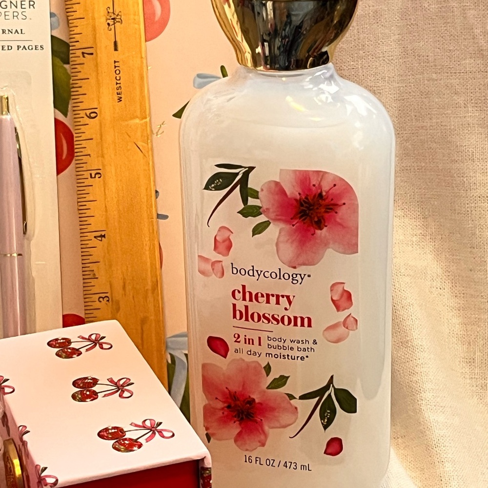 Bodycology Cherry Blossom Body Cream and Shower Gel Bundle - Picture 4 of 7